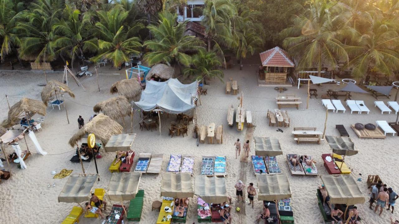 The Surf Access Guest House Arugam Bay Exterior foto