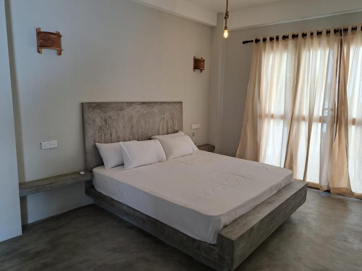 The Surf Access Guest House Arugam Bay Exterior foto