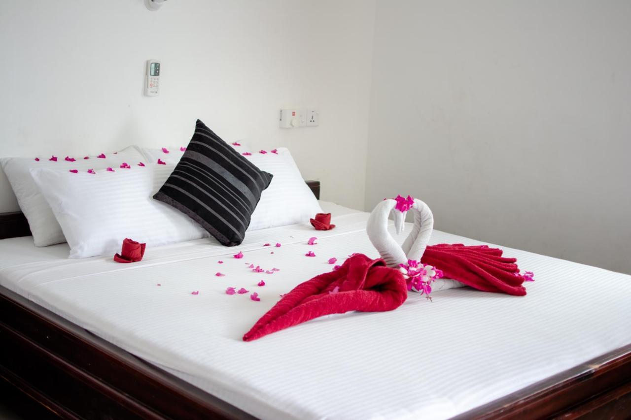 The Surf Access Guest House Arugam Bay Exterior foto